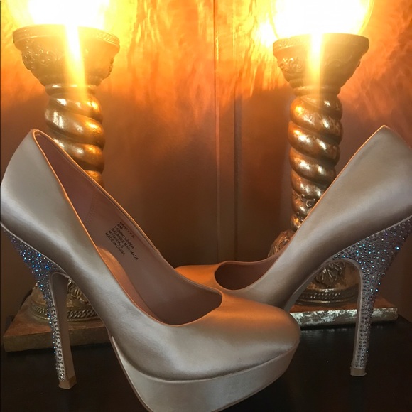 Steve Madden Pumps size 8 - Picture 2 of 7